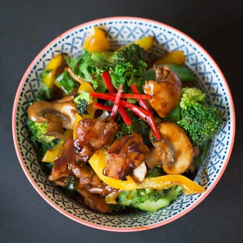 Sticky Chicken Stir Fry - A sticky, saucy, satisfying dinner packed full of crunchy, healthy veg