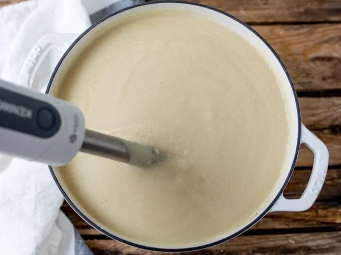 Blending cauliflower soup in a pan