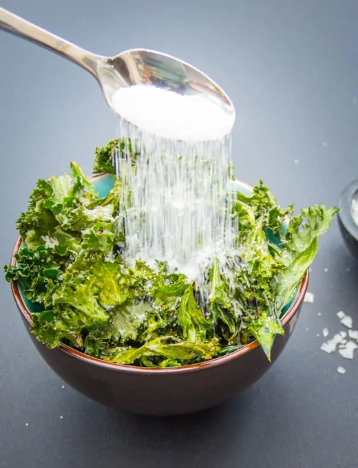 Sweet and Salty Kale Chips - a quick, simple and skinny snack at 116 calories per serving