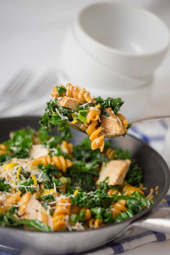 Garlic Chicken pasta with Kale - a tasty one-pot dish ready in 25 minutes.