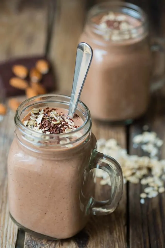 Oaty Chocolate hot smoothie - a quick and healthy hot smoothie for a cold day