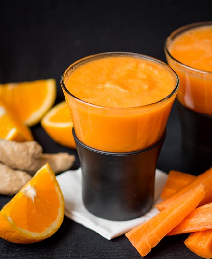 Orange, carrot and ginger HOT smoothie - a quick and healthy hot smoothie for a cold day.