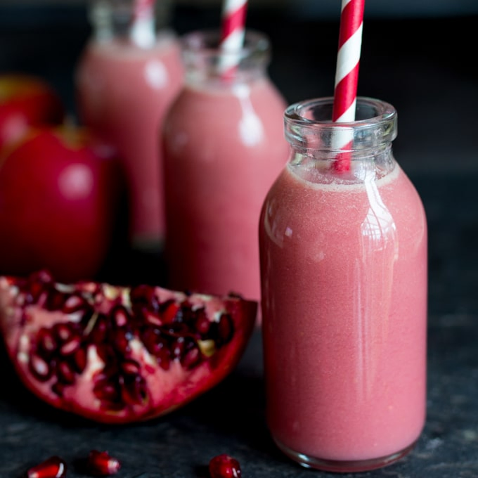 Apple, Elderflower & Pomegranate Hot Smoothie - A refreshing, healthy breakfast for a cold day.