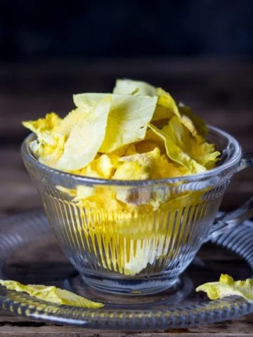 Pineapple Core Crisps - Don't chuck that pineapple core away! Turn it into these fibre-filled snacks.