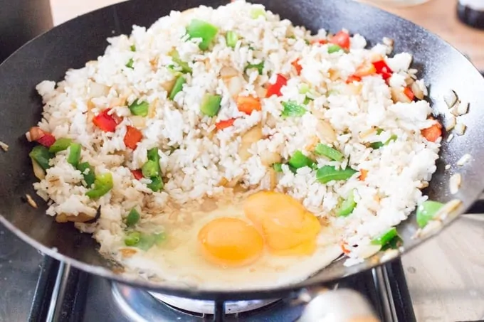 Instructions and tips on making perfect fried rice