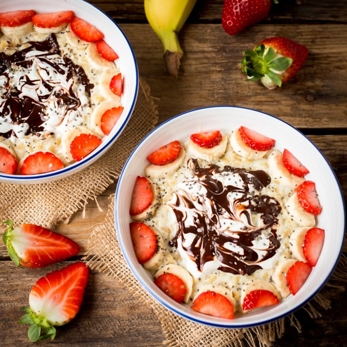Fully Loaded Oatmeal - Who says my breakfast can't look like dessert!
