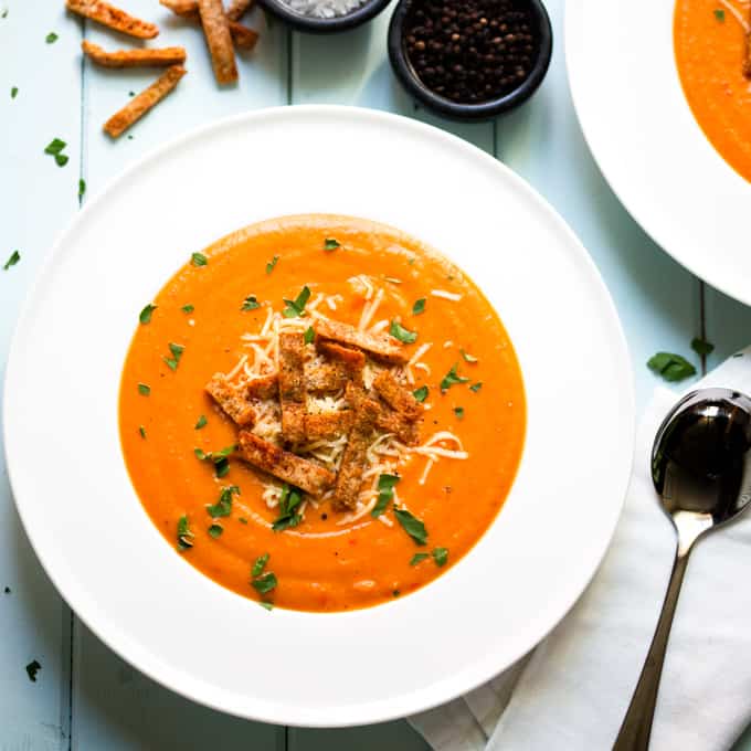This lentil and red pepper soup with wholemeal pita crisps is so tasty and filling – but healthy too!