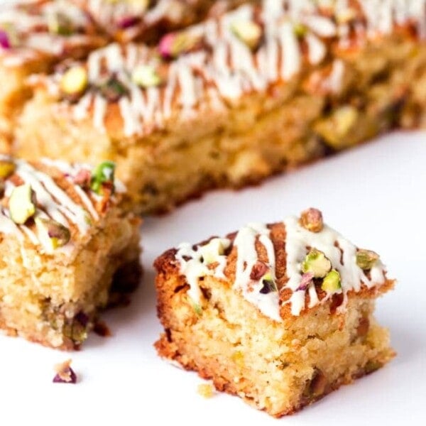 Soft, sweet and very moreish, these white chocolate and pistachio blondies are guaranteed to please. Plus they're gluten free too!
