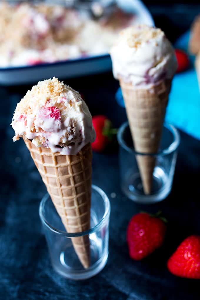 No-churn, strawberry shortbread ice cream - decadently creamy and delicious!