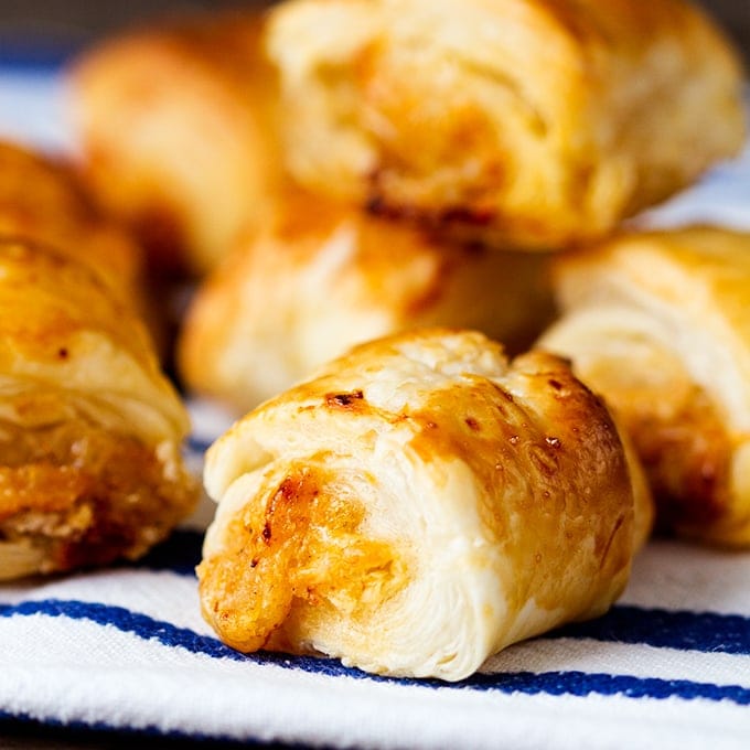 Vegetarian Sausage Rolls That Meat-Eaters Love Too 