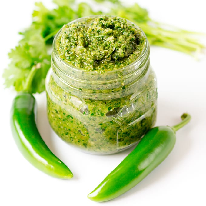 A beautifully aromatic Thai Green Curry Paste made without oil. Only 136 calories in the whole jar (syn-free on Slimming World extra easy)