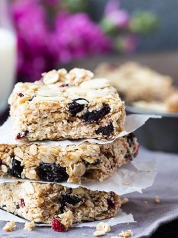 These easy no-bake granola bars come together in minutes and the almond-y berry bakewell flavour is so addictive!