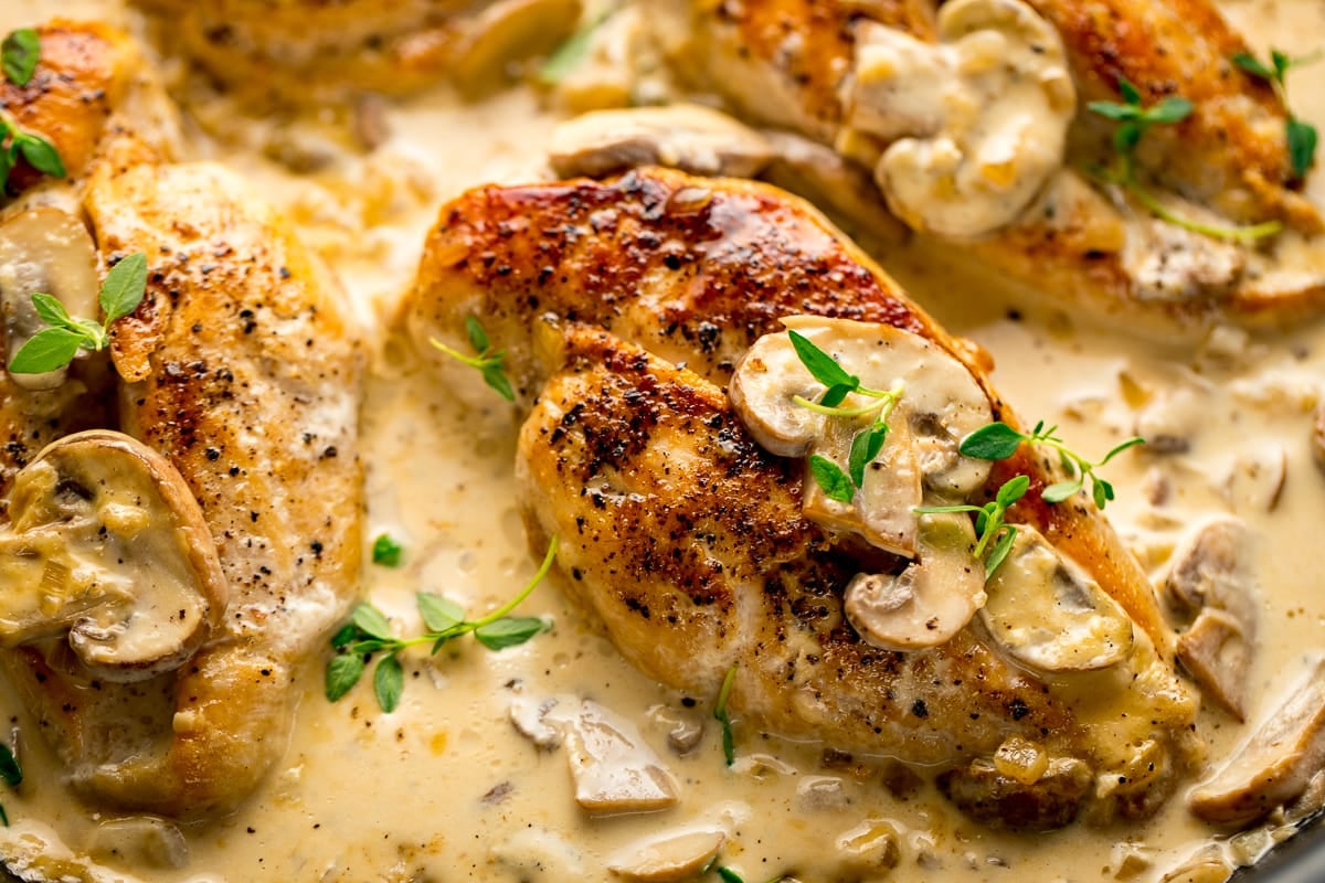 Chicken In White Wine Sauce With Mushrooms Nicky s Kitchen Sanctuary chicken-in-white-wine-sauce-with-mushrooms-nicky-s-kitchen-sanctuary