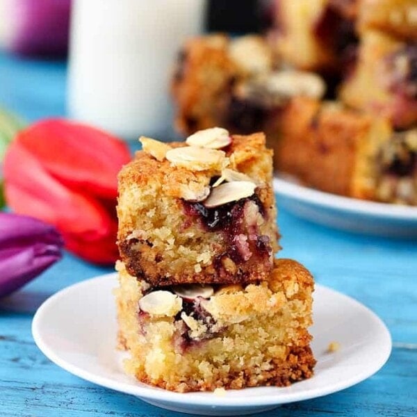 Deliciously moist blondies with all the those Cherry Bakewell flavors PLUS white chocolate!