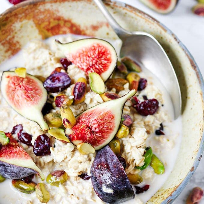 Overnight Oats with Figs and Pistachios - prep the night before so you can grab as you run out the door!