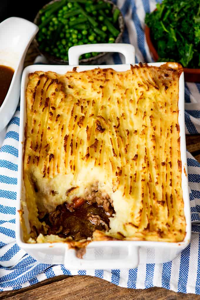 Shepherds Pie With Rich Gravy Video Nicky S Kitchen Sanctuary