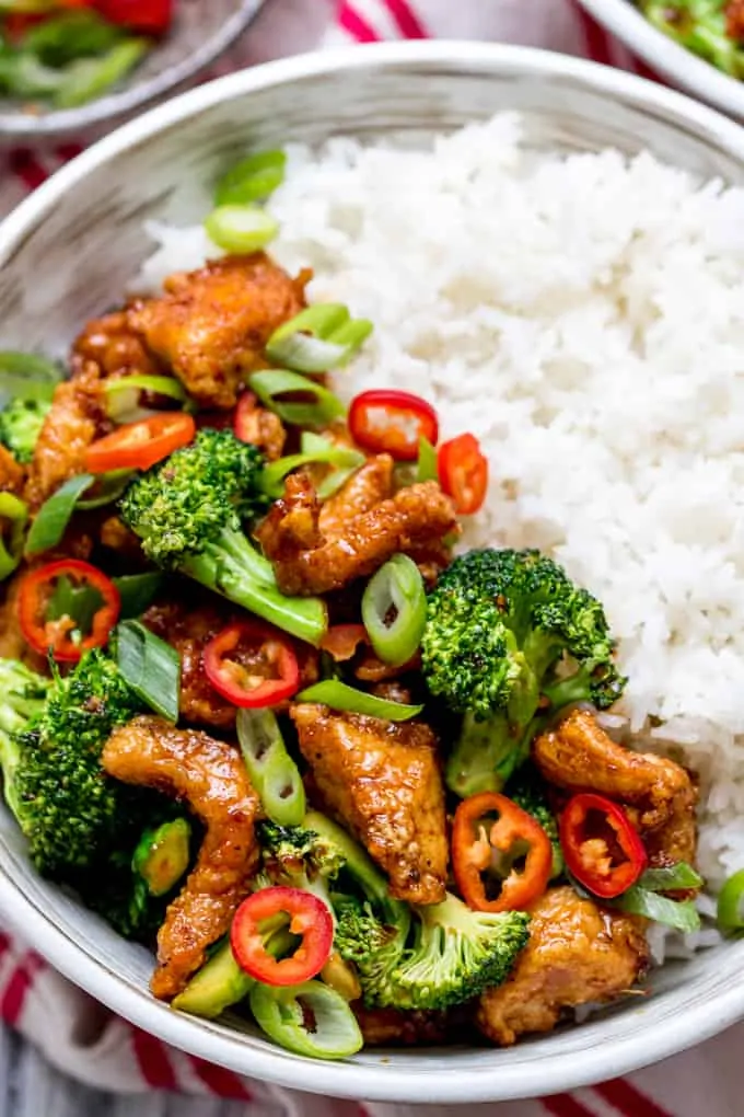 Crispy Chilli Chicken with Brocolli - Sweet, Sour, Spicy and Delicious!