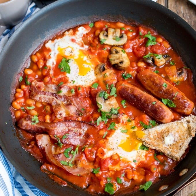 One Pan English Breakfast - Nicky's Kitchen Sanctuary