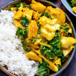 No bland flavours over here! This Easy From-Scratch Thai Yellow Curry with Fish is simple, delicious and speedy too!