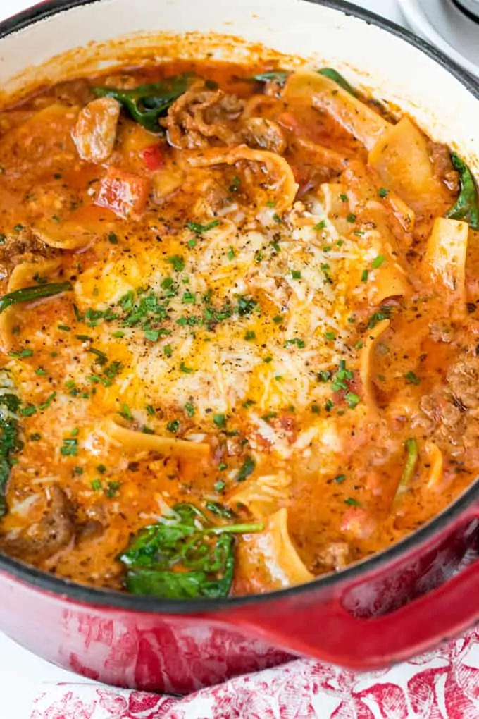 One pan lasagne soup - all the taste of lasagne but so much simpler!