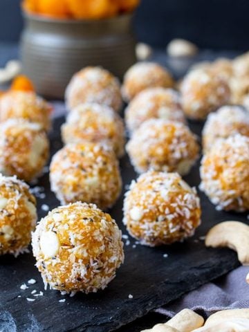 Cashew Apricot White Chocolate Energy Balls - A healthier way to combat that afternoon energy dip!