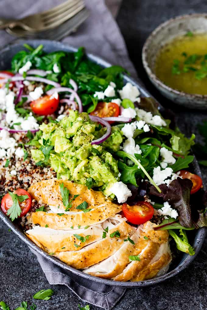 This chicken and quinoa salad makes a fantastic energy-boosting lunch!