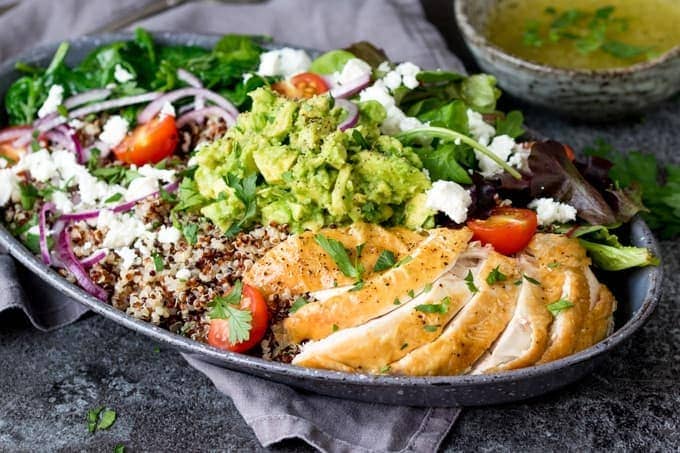 This chicken and quinoa salad makes a fantastic energy-boosting lunch!