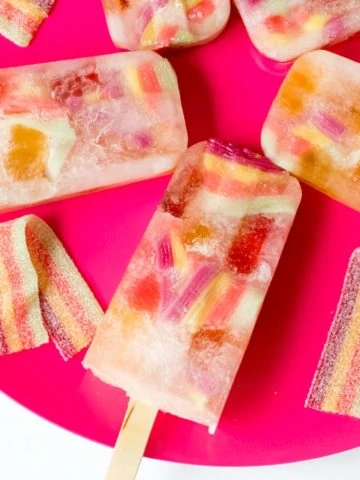 Ok yes, these pick n’ mix popsicles are pretty naughty, but they’re so much fun for treat day!