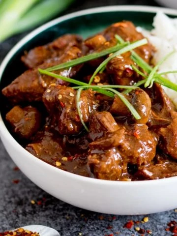 Big Batch Chinese Beef - A tasty, make-ahead meal of slow-cooked saucy Chinese beef. Perfect when you're cooking for a crowd!