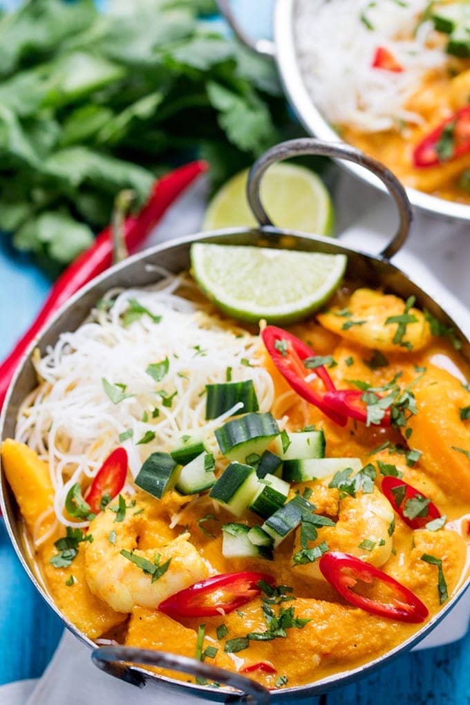 This Prawn and Mango Curry Noodle Bowl is fresh, fragrant and spicy! Plus it's gluten free too!