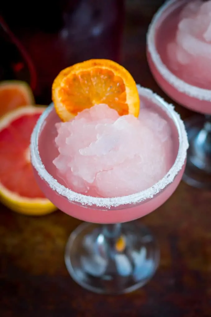 Frozen Pink Grapefruit Prosecco Cocktail - A pretty, cooling drink to kick off Spring! It's like a slush puppie for grown ups...