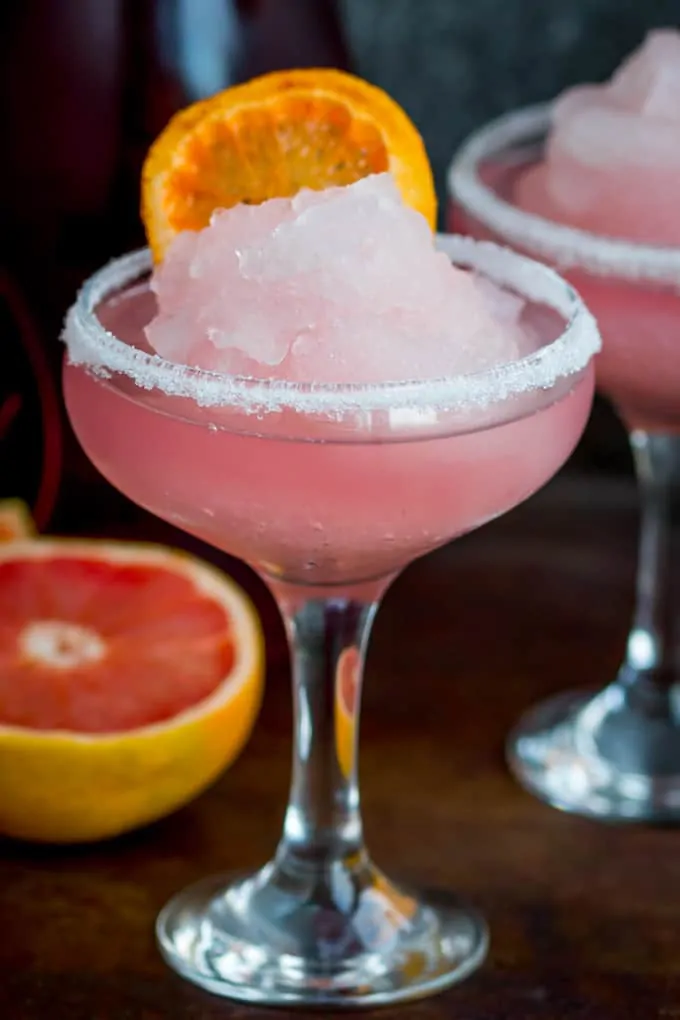 Frozen Pink Grapefruit Prosecco Cocktail - A pretty, cooling drink to kick off Spring! It's like a slush puppie for grown ups...