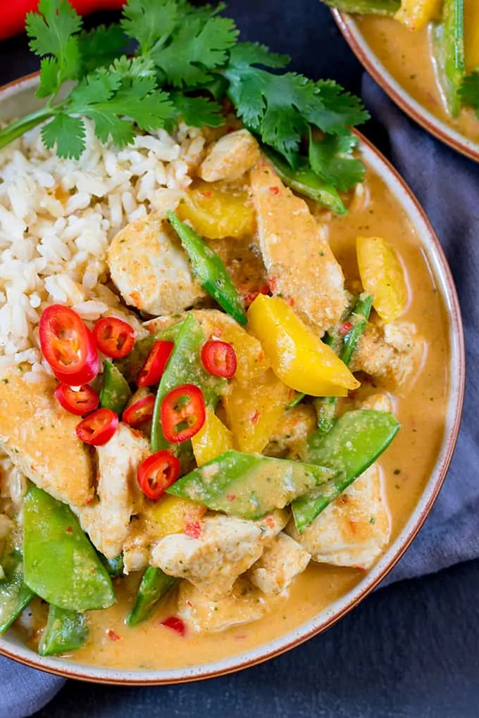 The homemade curry paste for this Spicy Healthier Red Thai Chicken Curry is easy and packed with flavour!