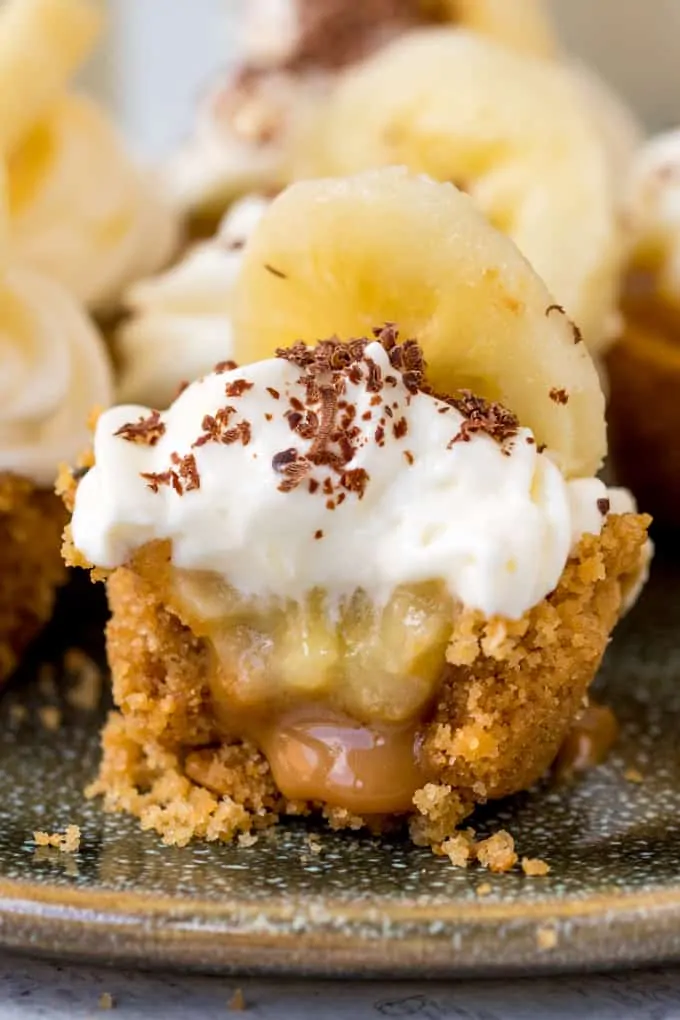 These little Salted Caramel Banoffee Bites are totally moreish! Serve as an appetiser, dessert or a bite-size treat for the kids! Easily made gluten free.
