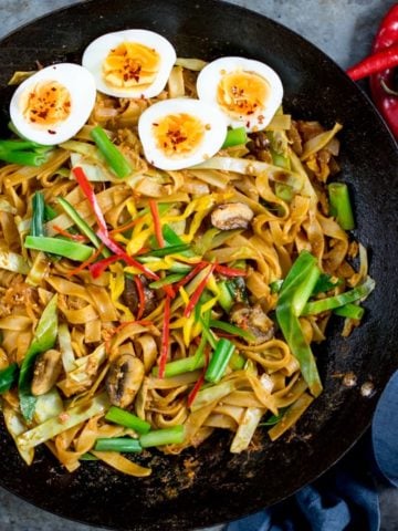 With eggs two ways, you won't miss the meat in my Vegetarian Kway Teow! A quick meal, good for the mid-week dinner rush! Top with extra hard boiled eggs!
