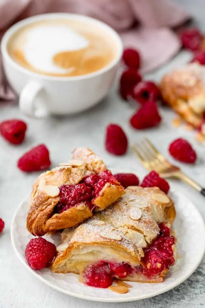 Looking for a breakfast treat? These Raspberry and Almond Croissants, filled and topped with frangipane are the best! A great Christmas breakfast!