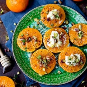 These Brown Sugar Glazed Clementines with Cream Cheese, Honey and Pistachios make a surprisingly quick breakfast!