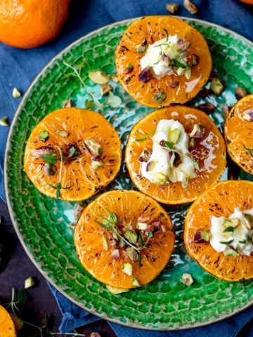 These Brown Sugar Glazed Clementines with Cream Cheese, Honey and Pistachios make a surprisingly quick breakfast!