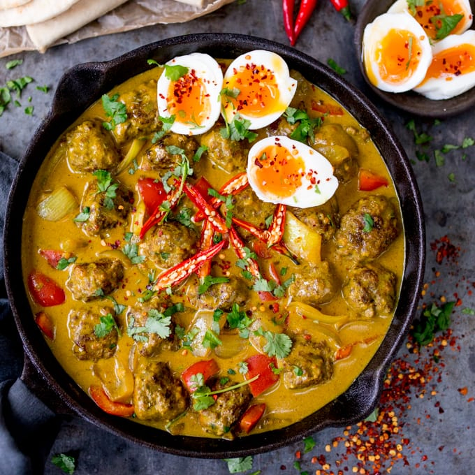 This Chinese Style Curry with Juicy Meatballs makes a great, comforting dinner. Serve with cauliflower rice for a lighter dinner!