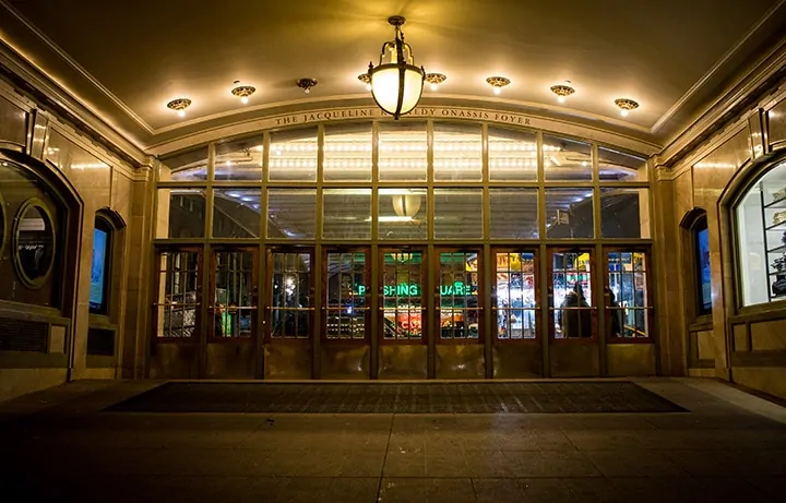 Image of the doors of Grand Central Station New York