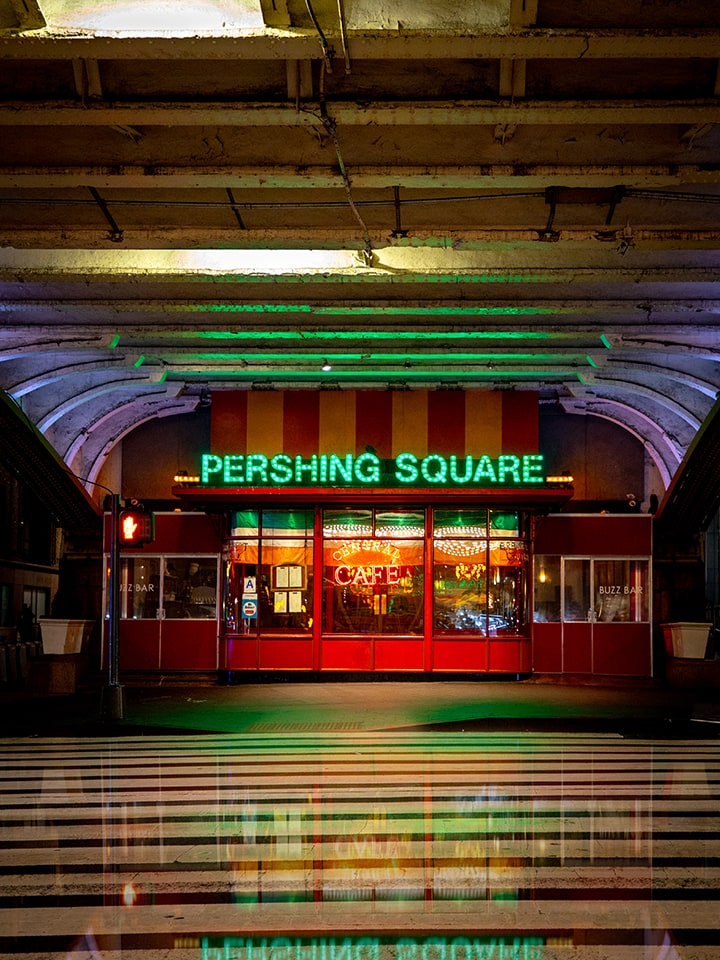 Image of Pershing square outside Grand Central Station New York