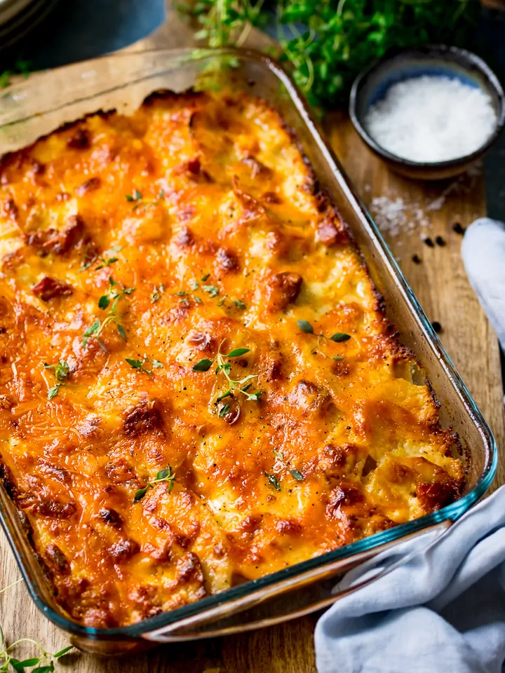 Scalloped potatoes with ham in a dish