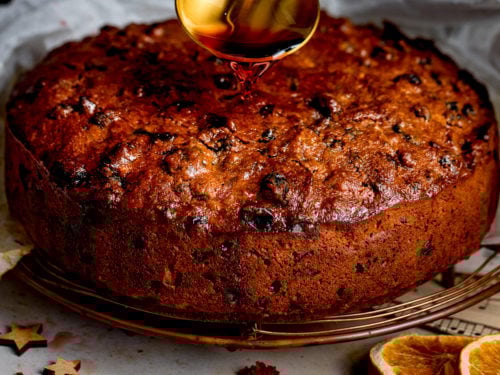 Easy Christmas Cake Recipe Nicky S Kitchen Sanctuary