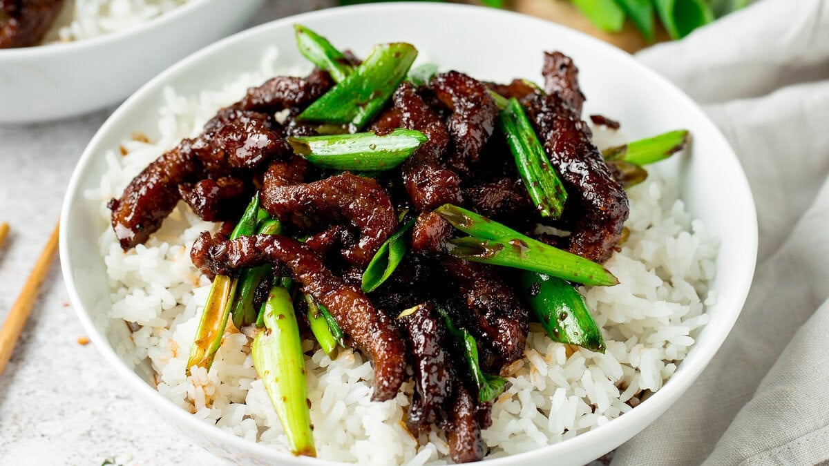 Mongolian Beef Recipe - Kitchen Sanctuary