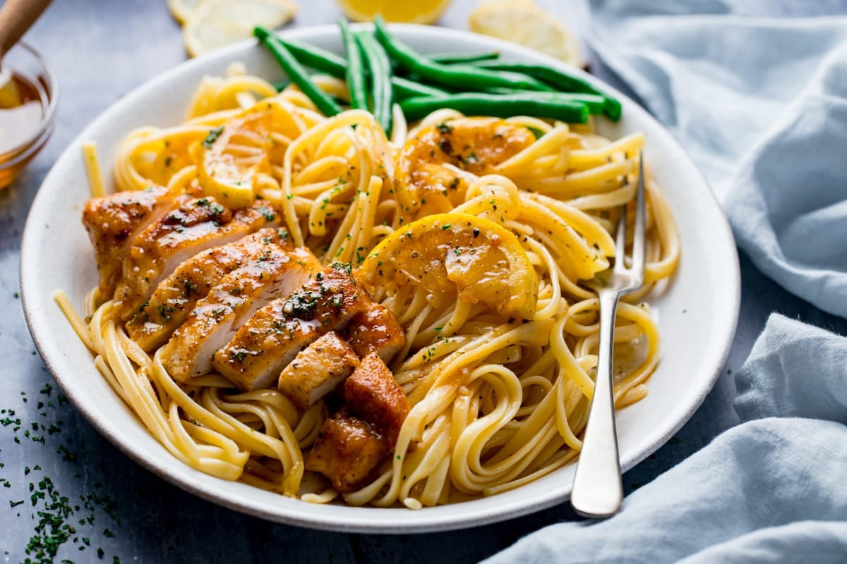 Honey Lemon Chicken [One Pan & Ready in 20!] - Kitchen Sanctuary