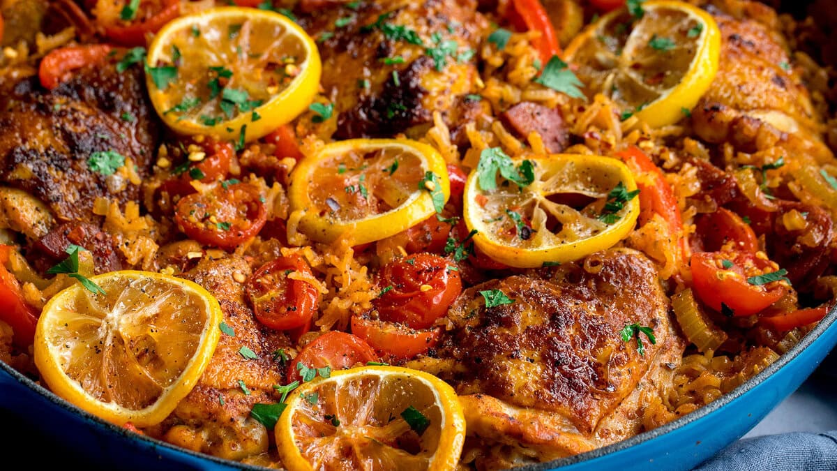Spanish Chicken and Rice (One-Pan, Big Flavour) - Kitchen Sanctuary